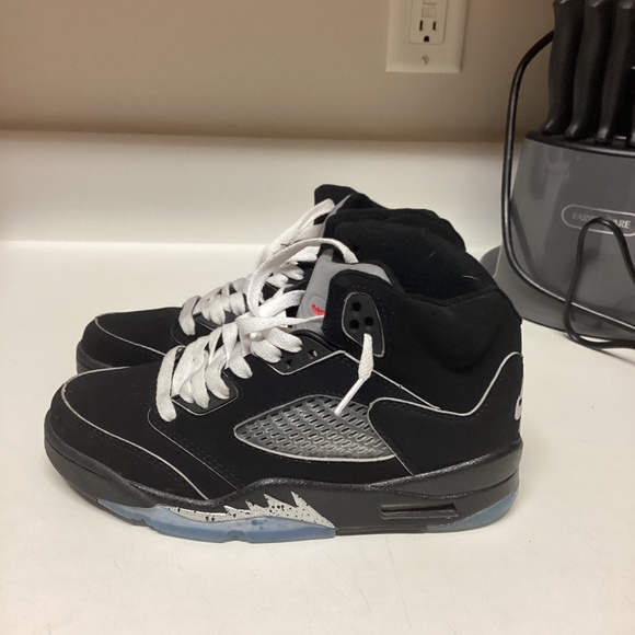 Jordan 5 - Picture 2 of 3